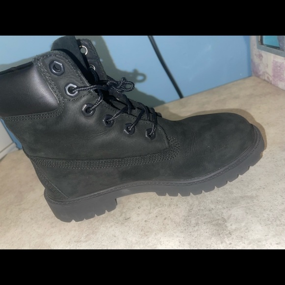 used timberland boots - Picture 4 of 9